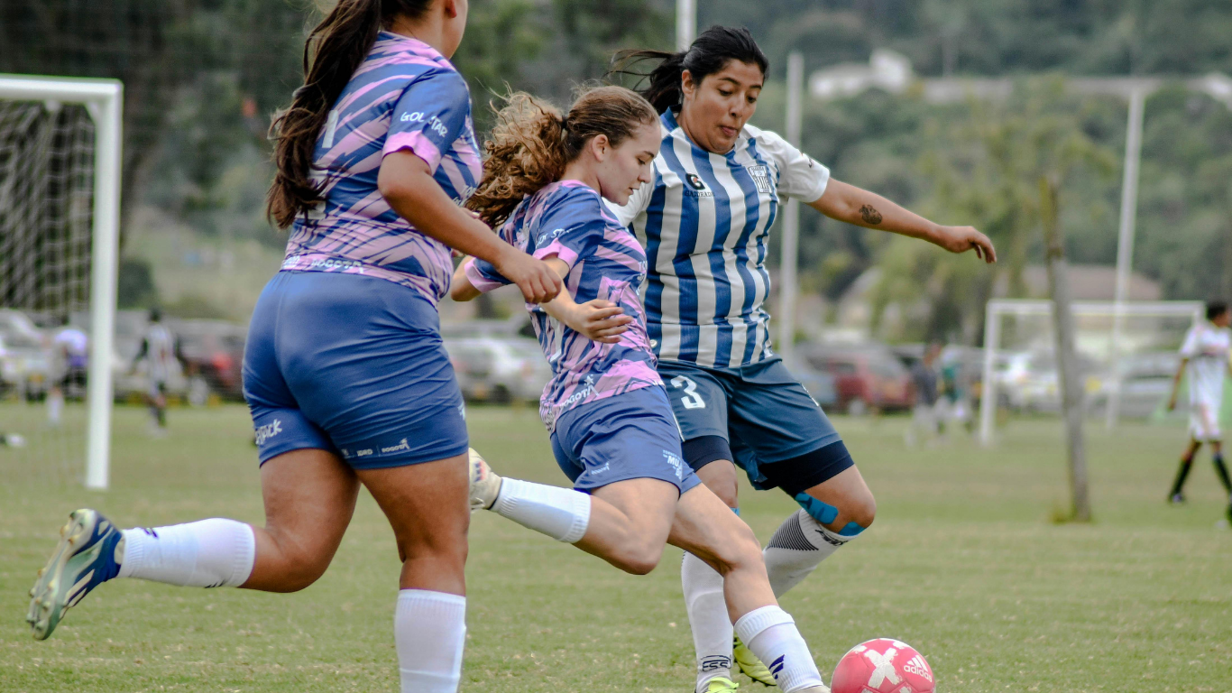 Futebol feminino de São Joaquim da Barra conquista prata nos Jogos Regionais