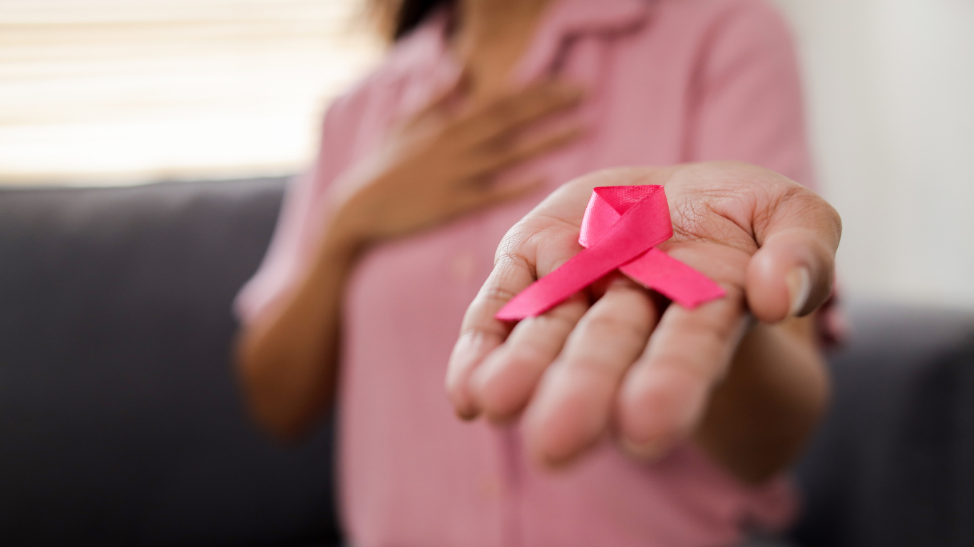 Câncer de mama: informação e prevenção salvam vidas